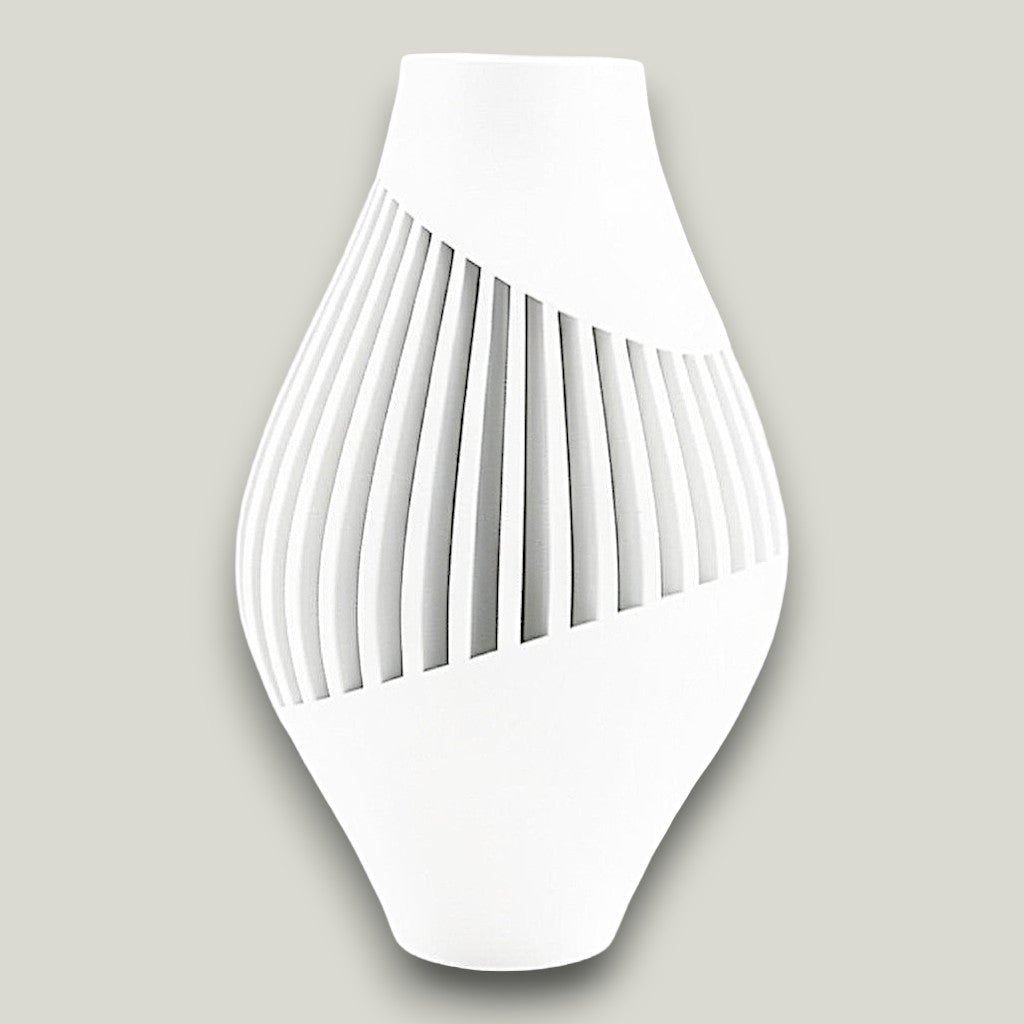 Renix Vase - by Modern Machine