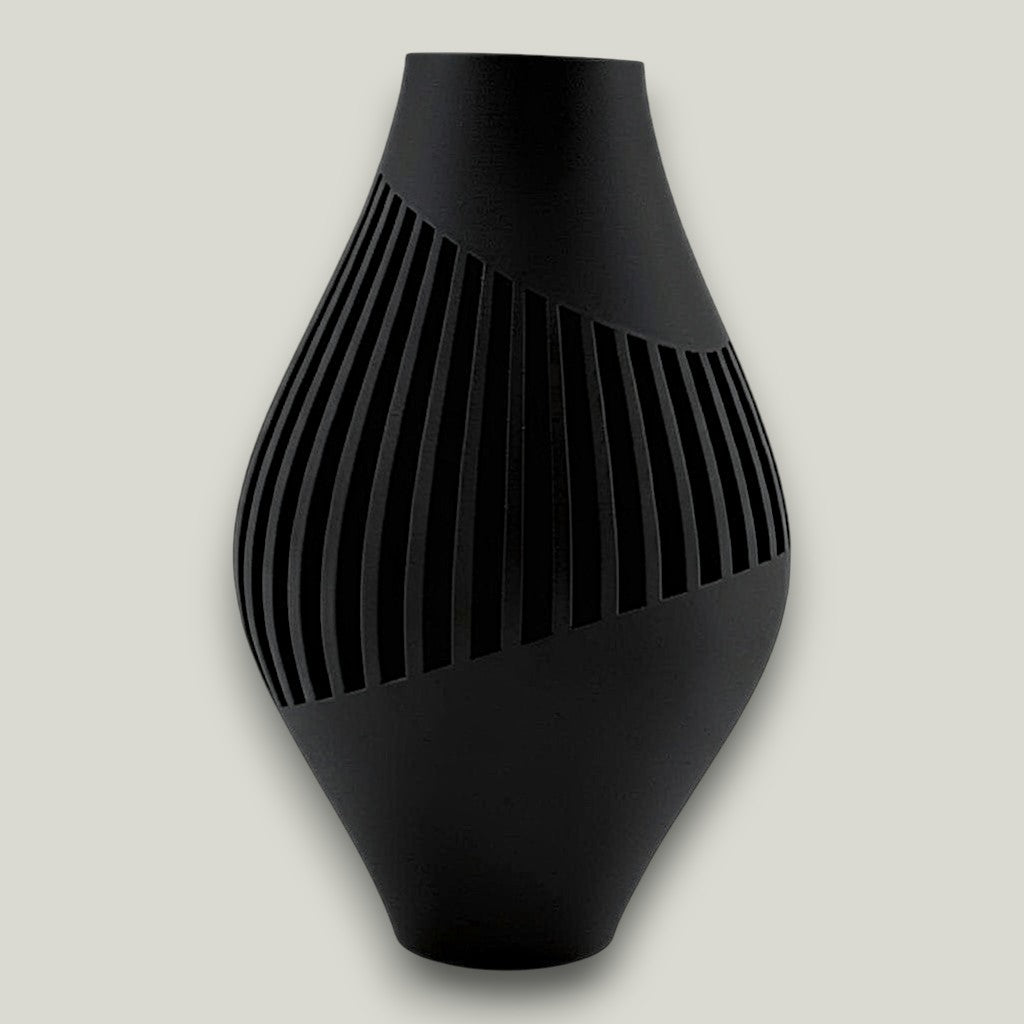 Renix Vase - by Modern Machine
