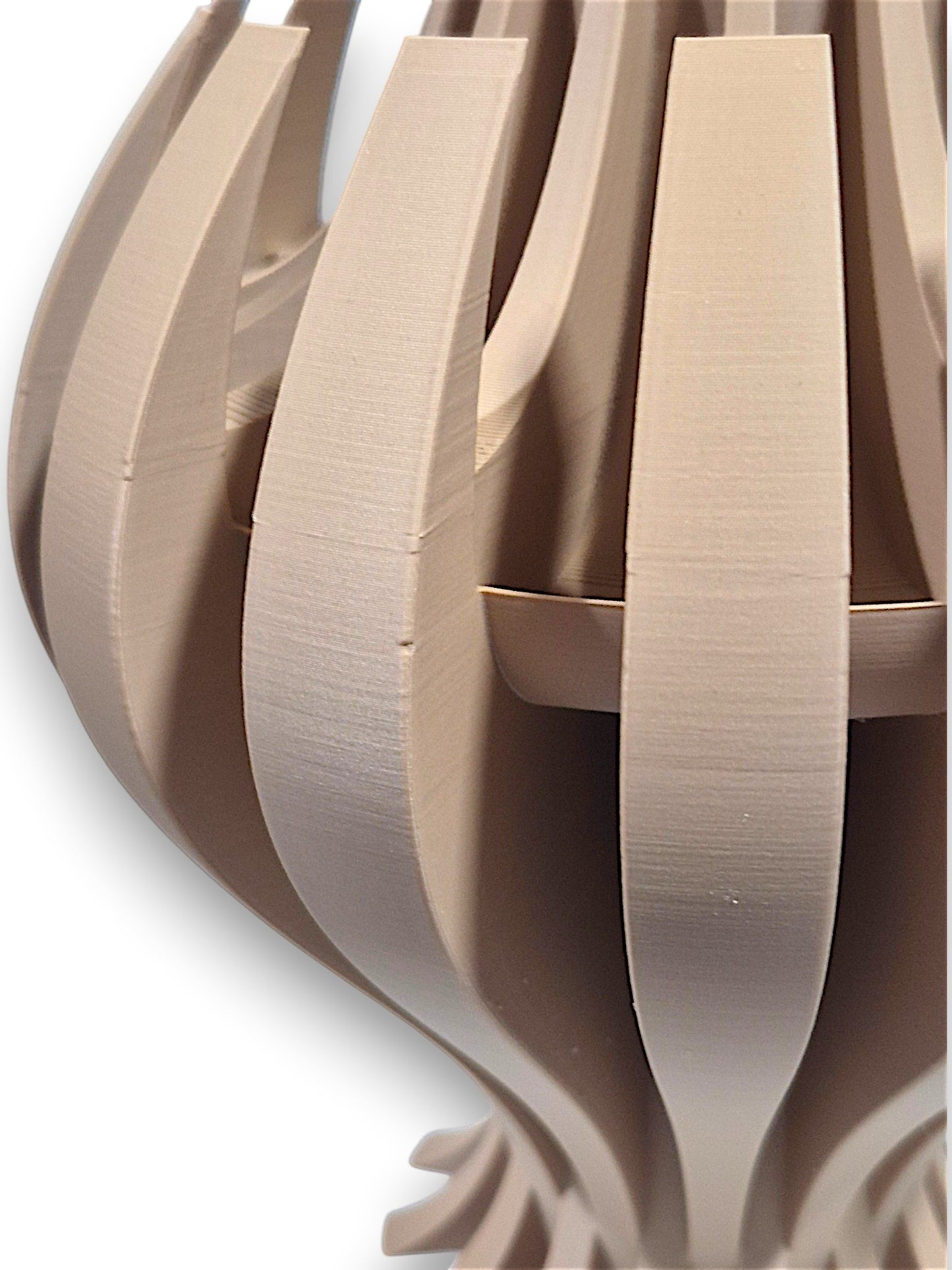 Nemesis Vase – Light Flaw (Bumps & Bruises)