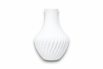 Quell Vase – by h3liØ Designs