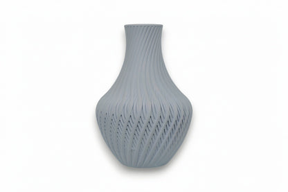 Quell Vase – by h3liØ Designs