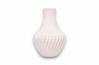 Quell Vase – by h3liØ Designs