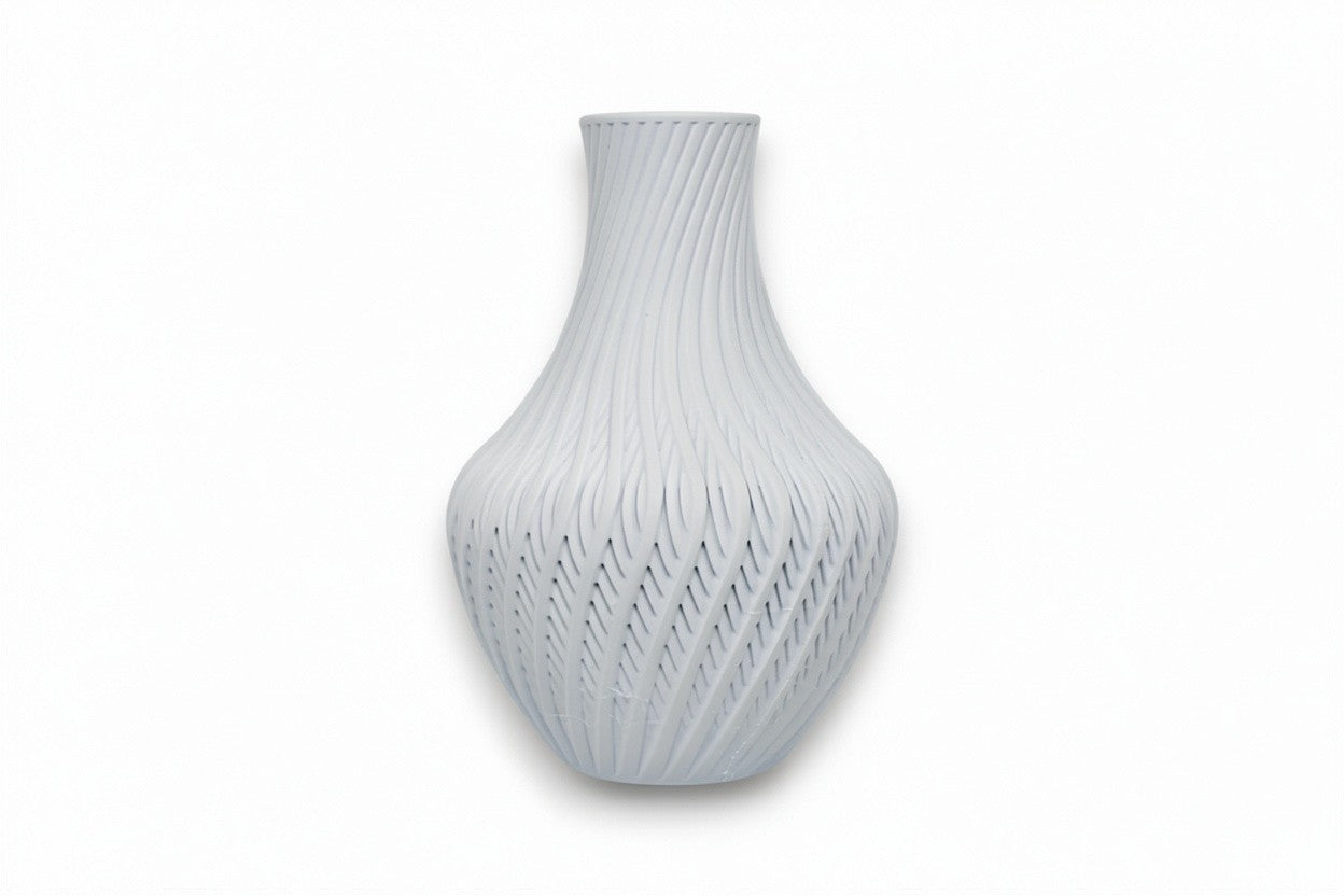 Quell Vase – by h3liØ Designs