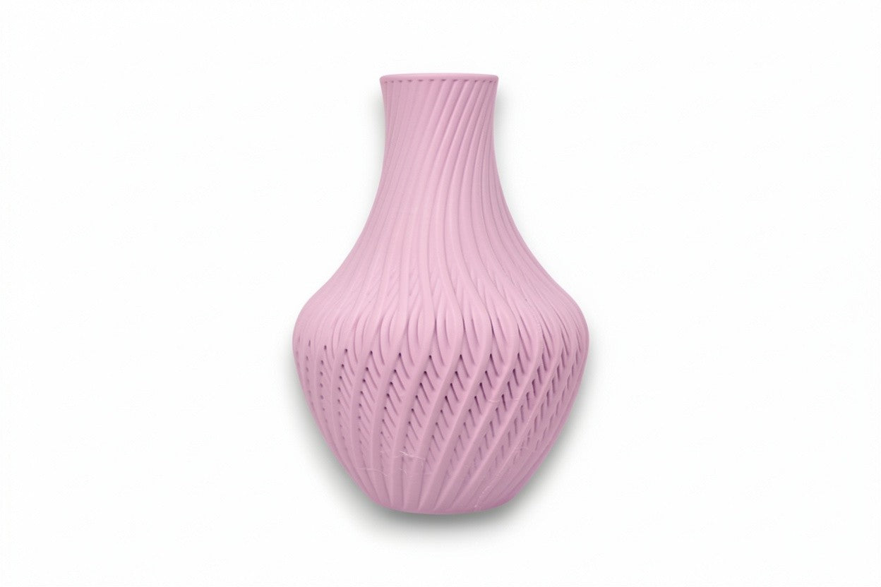 Quell Vase – by h3liØ Designs