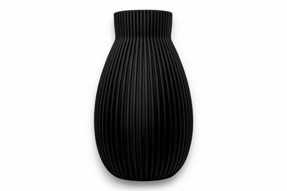 Obscura Vase – by h3liØ Designs