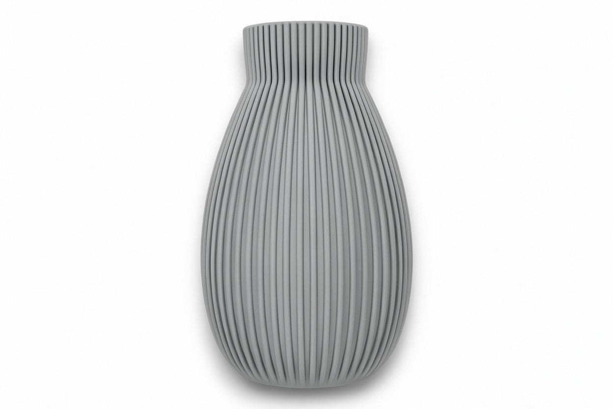 Obscura Vase – by h3liØ Designs