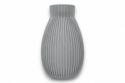 Obscura Vase – by h3liØ Designs