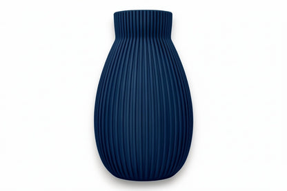 Obscura Vase – by h3liØ Designs