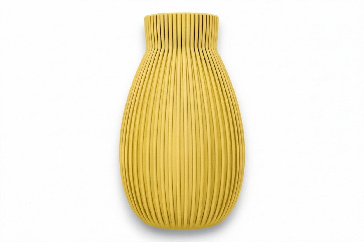 Obscura Vase – by h3liØ Designs