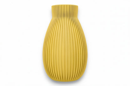 Obscura Vase – by h3liØ Designs