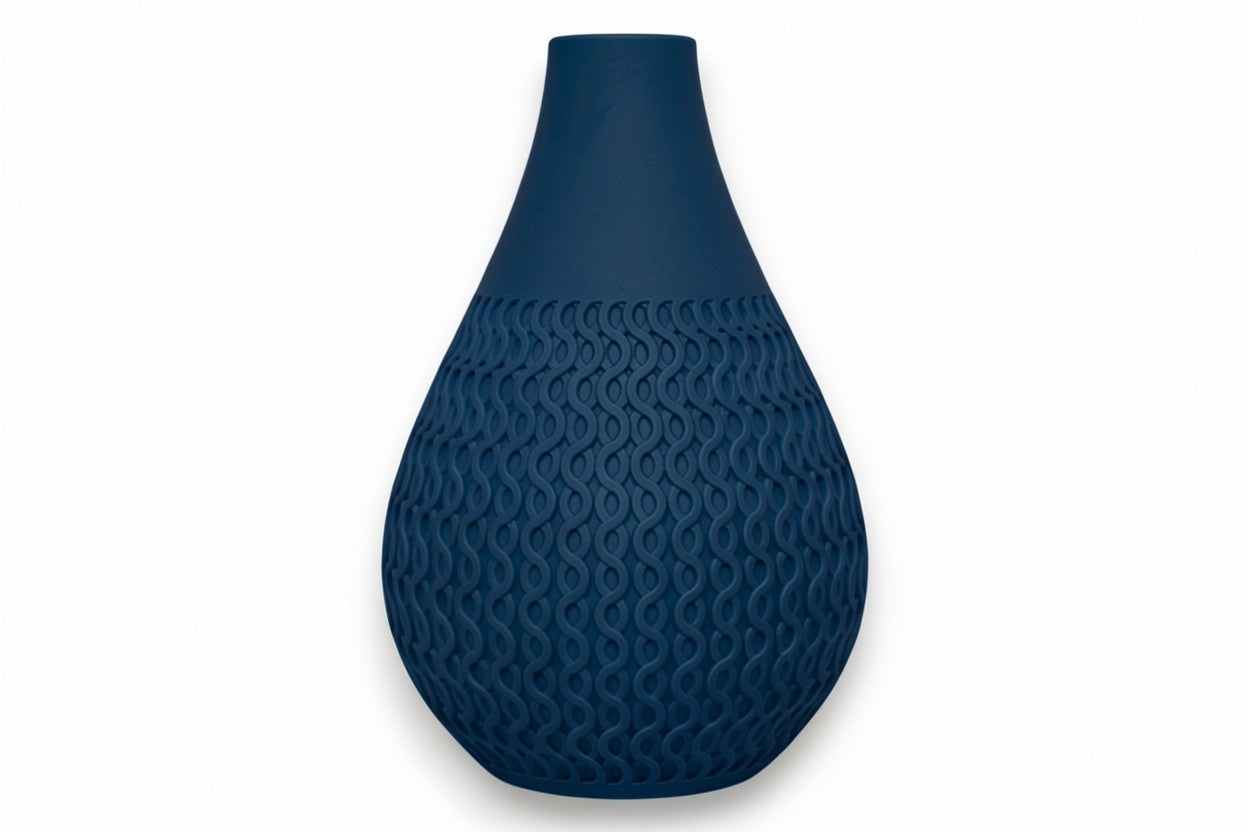 Echo Vase – by h3liØ Designs