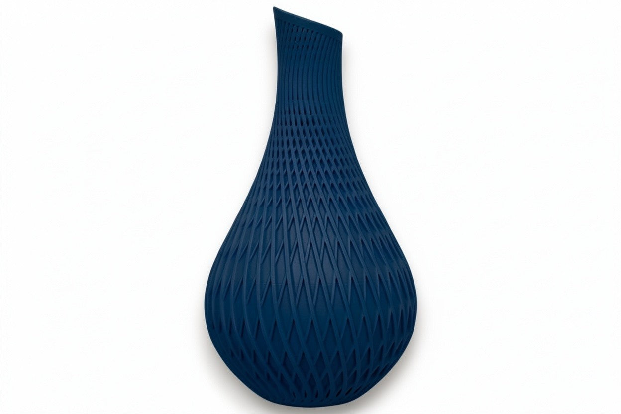 Vanta Vase – by h3liØ Designs