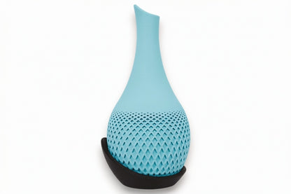 Polygon Vase – by h3liØ Designs
