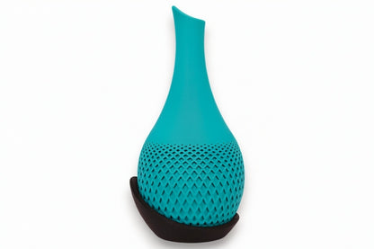 Polygon Vase – by h3liØ Designs