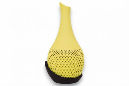 Polygon Vase – by h3liØ Designs