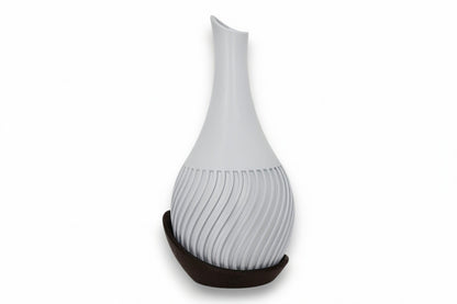 Wavy Vase – by h3liØ Designs
