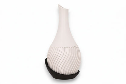 Wavy Vase – by h3liØ Designs
