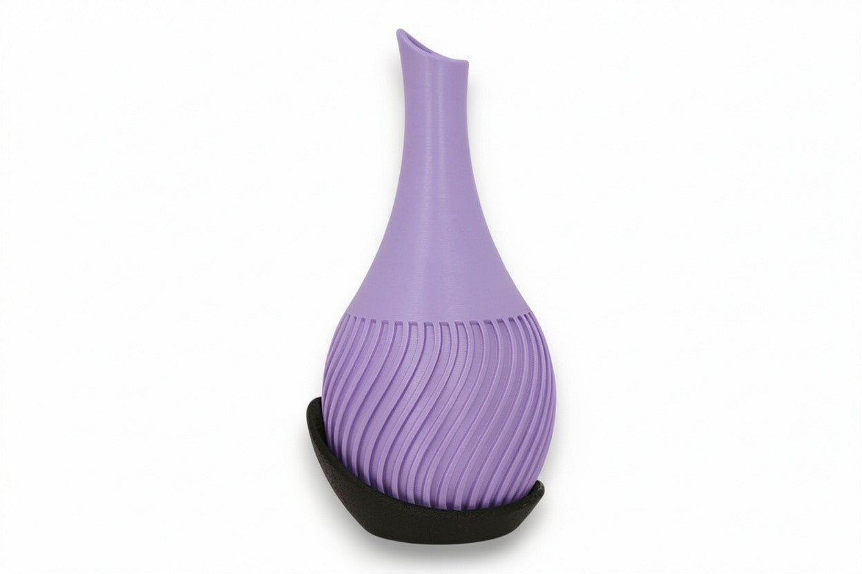Wavy Vase – by h3liØ Designs