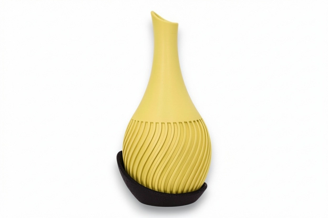 Wavy Vase – by h3liØ Designs