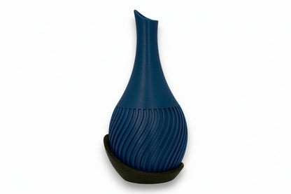 Wavy Vase – by h3liØ Designs
