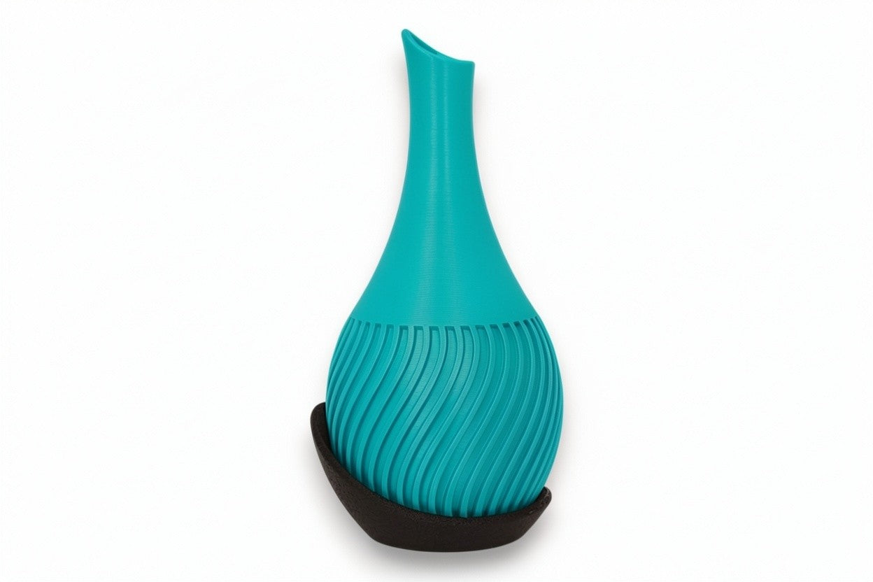 Wavy Vase – by h3liØ Designs