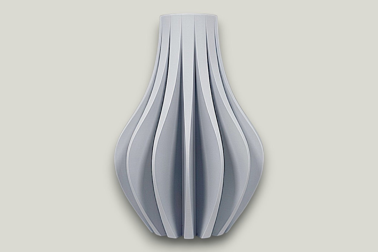 Zolara Vase - by Modern Machine