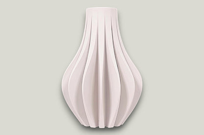 Zolara Vase - by Modern Machine