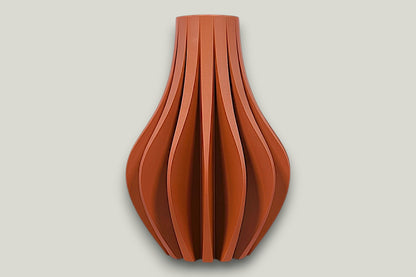 Zolara Vase - by Modern Machine