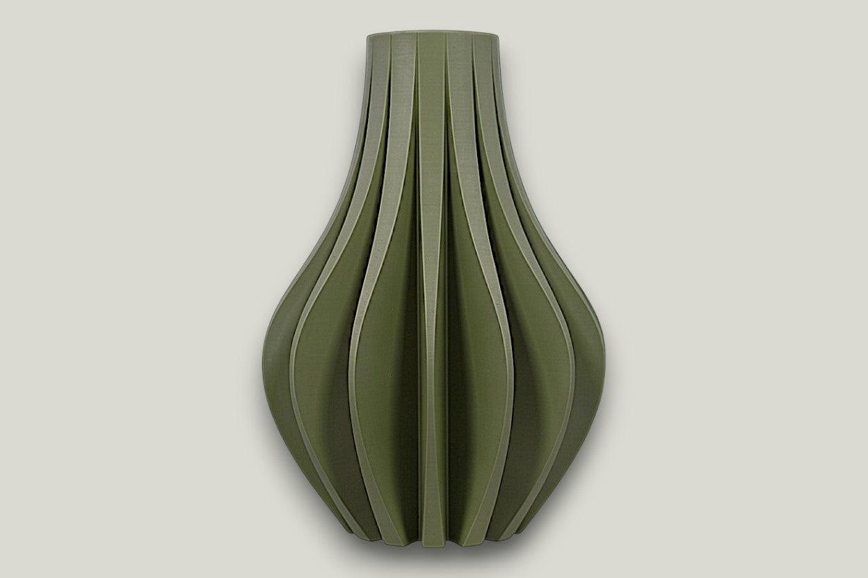 Zolara Vase - by Modern Machine