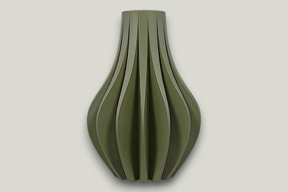 Zolara Vase - by Modern Machine