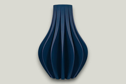 Zolara Vase - by Modern Machine