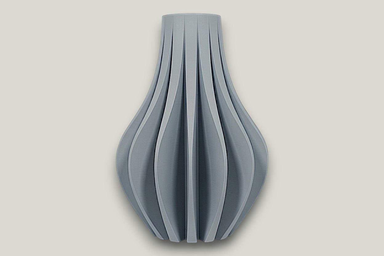 Zolara Vase - by Modern Machine