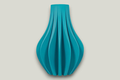 Zolara Vase - by Modern Machine