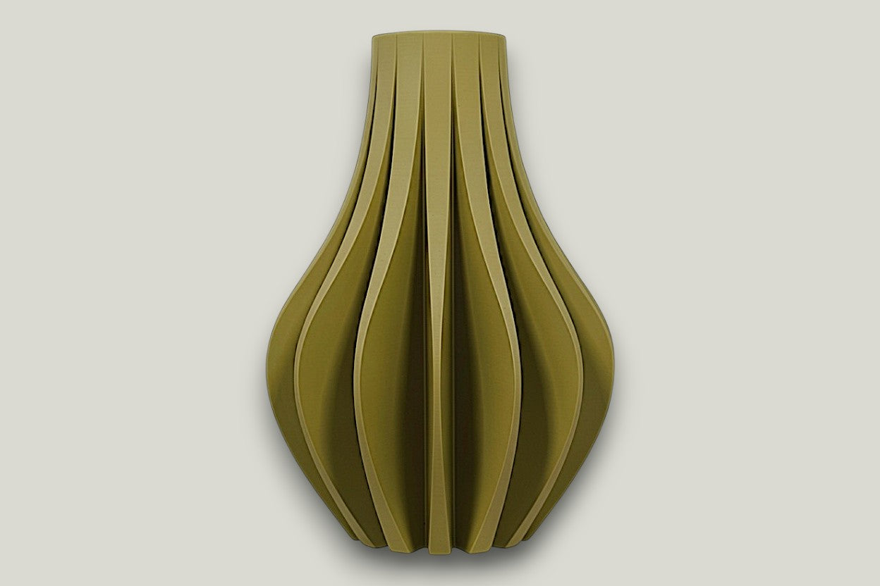 Zolara Vase - by Modern Machine