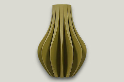 Zolara Vase - by Modern Machine