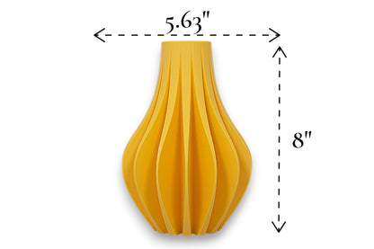 Zolara Vase - by Modern Machine