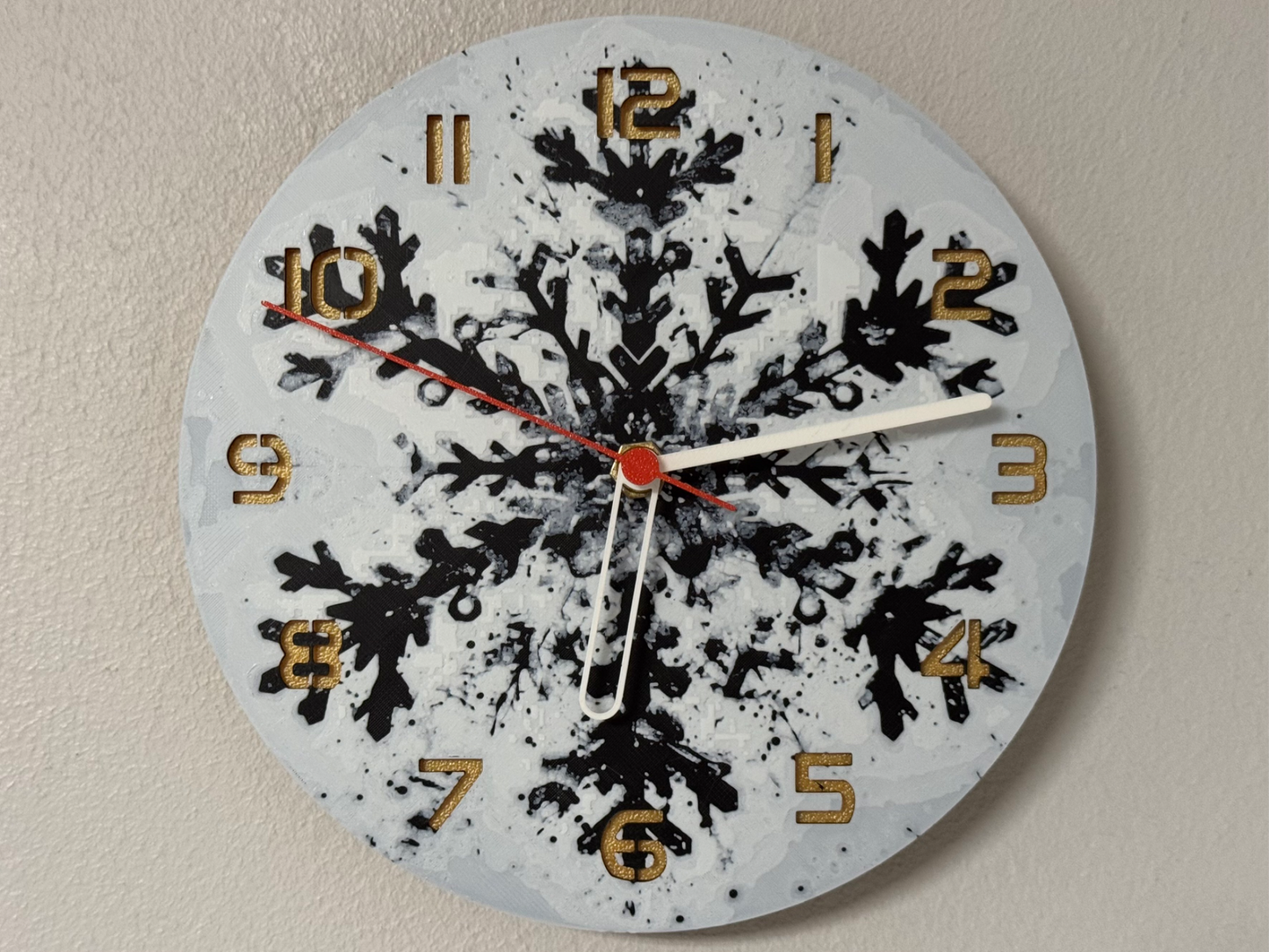 Winter Crystal – Round HueForge Clock – Designed by cP3D