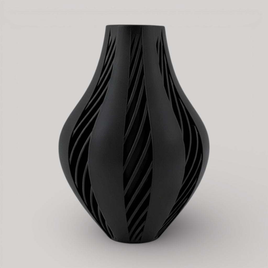 Yorio Vase - by Modern Machine