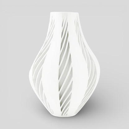 Yorio Vase - by Modern Machine