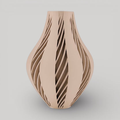 Yorio Vase - by Modern Machine