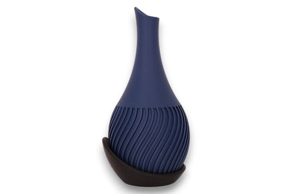 Wavy Vase – by h3liØ Designs